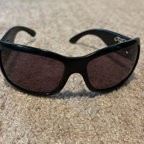 Vintage CHANEL sunnies - Picture 5 of 9